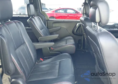 2016 Dodge Grand Caravan R/T z USA, uszkodzony, nr VIN 2C4RDGEG8GR140758